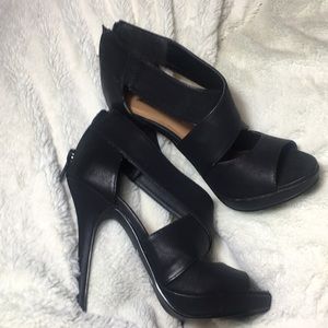 NWOT sexy black heel sandals